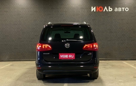 Volkswagen Sharan II, 2011 год, 1 465 000 рублей, 6 фотография