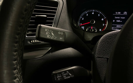 Volkswagen Sharan II, 2011 год, 1 465 000 рублей, 21 фотография