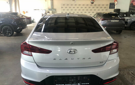 Hyundai Elantra VI рестайлинг, 2019 год, 1 599 000 рублей, 4 фотография