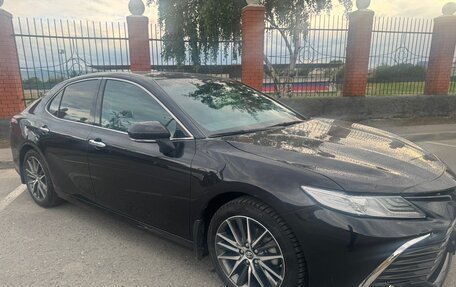 Toyota Camry, 2023 год, 3 150 000 рублей, 5 фотография