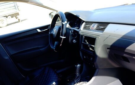 Skoda Rapid I, 2018 год, 885 000 рублей, 5 фотография