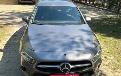 Mercedes-Benz A-Класс, 2019 год, 2 150 000 рублей, 1 фотография