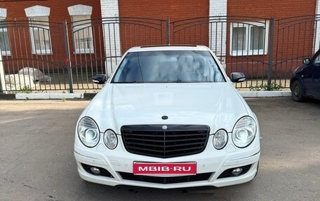 Mercedes-Benz E-Класс, 2008 год, 1 600 000 рублей, 1 фотография