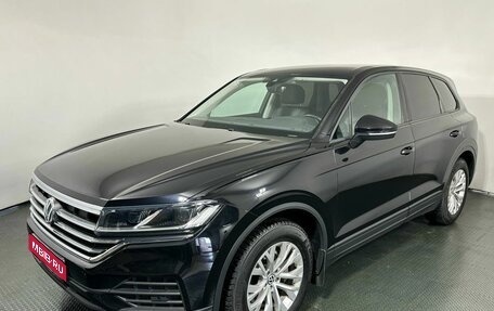 Volkswagen Touareg III, 2018 год, 4 390 000 рублей, 1 фотография