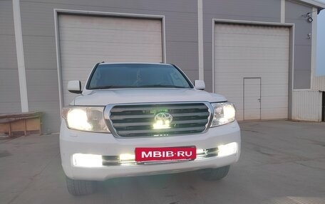 Toyota Land Cruiser 200, 2010 год, 3 300 000 рублей, 3 фотография