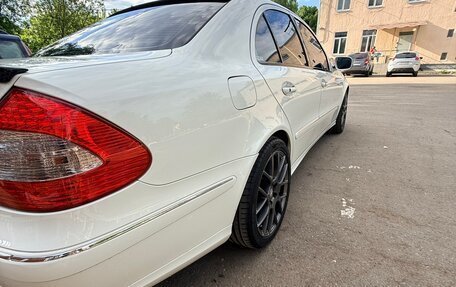 Mercedes-Benz E-Класс, 2008 год, 1 600 000 рублей, 4 фотография