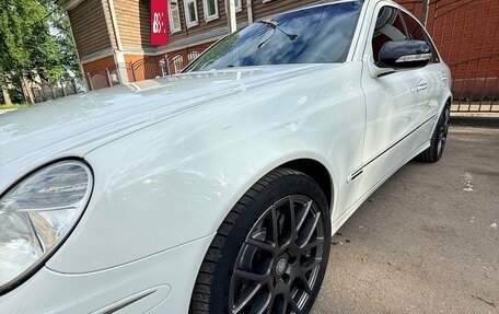 Mercedes-Benz E-Класс, 2008 год, 1 600 000 рублей, 8 фотография