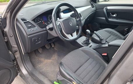 Renault Laguna III рестайлинг, 2008 год, 500 000 рублей, 11 фотография