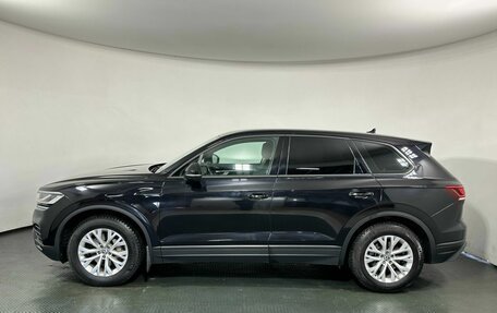 Volkswagen Touareg III, 2018 год, 4 390 000 рублей, 8 фотография