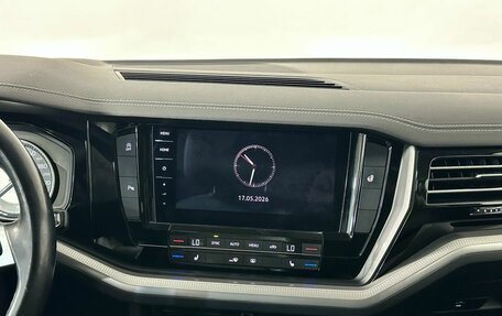 Volkswagen Touareg III, 2018 год, 4 390 000 рублей, 14 фотография