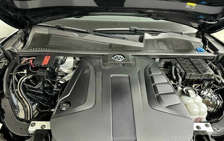 Volkswagen Touareg III, 2018 год, 4 390 000 рублей, 10 фотография
