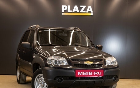 Chevrolet Niva I рестайлинг, 2012 год, 549 000 рублей, 2 фотография