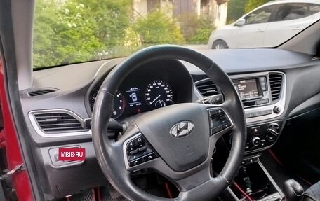 Hyundai Solaris II рестайлинг, 2018 год, 1 333 000 рублей, 7 фотография