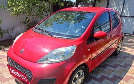 Peugeot 107 I рестайлинг, 2012 год, 620 000 рублей, 10 фотография