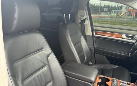 Volkswagen Touareg III, 2010 год, 1 840 000 рублей, 10 фотография