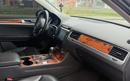 Volkswagen Touareg III, 2010 год, 1 840 000 рублей, 11 фотография