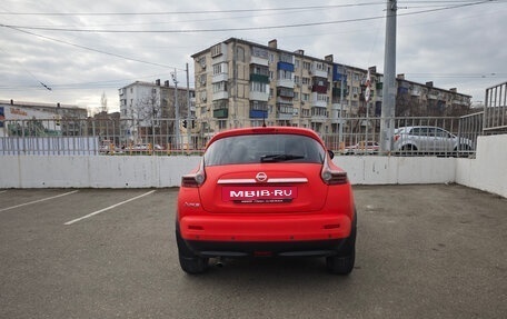 Nissan Juke II, 2011 год, 900 000 рублей, 2 фотография