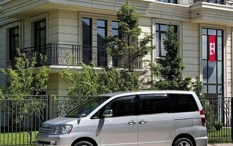 Toyota Noah III, 2007 год, 990 000 рублей, 3 фотография