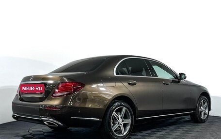 Mercedes-Benz E-Класс, 2016 год, 2 697 000 рублей, 6 фотография