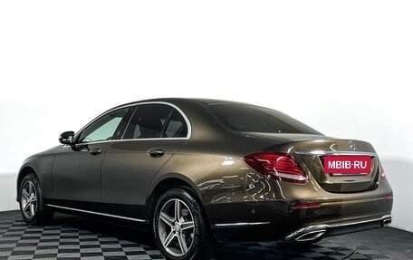 Mercedes-Benz E-Класс, 2016 год, 2 697 000 рублей, 8 фотография