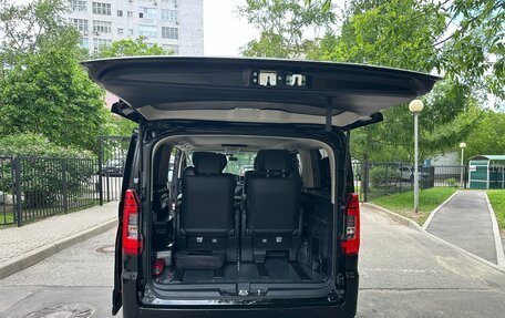 Toyota Granvia, 2023 год, 8 950 000 рублей, 6 фотография