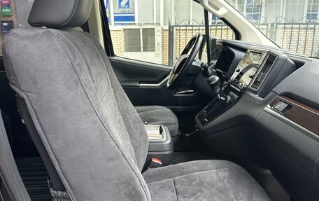 Toyota Granvia, 2023 год, 8 950 000 рублей, 13 фотография