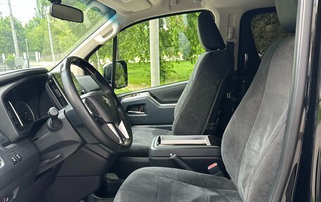 Toyota Granvia, 2023 год, 8 950 000 рублей, 15 фотография