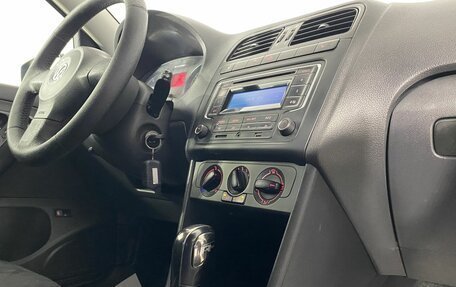 Volkswagen Polo VI (EU Market), 2014 год, 890 000 рублей, 28 фотография