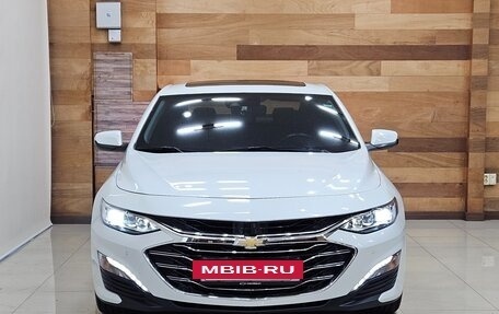 Chevrolet Malibu IX, 2022 год, 1 210 001 рублей, 2 фотография