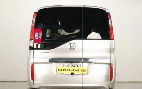 Honda Stepwgn IV, 2016 год, 1 729 000 рублей, 6 фотография