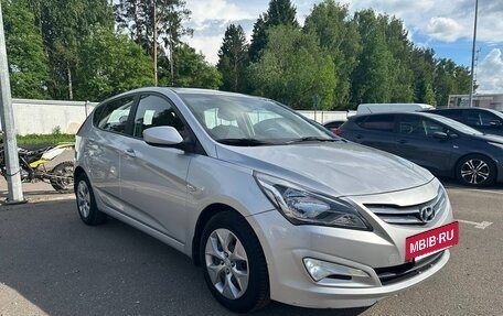Hyundai Solaris II рестайлинг, 2014 год, 950 000 рублей, 3 фотография