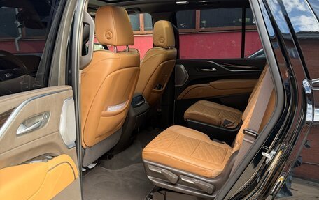 Cadillac Escalade V, 2022 год, 10 750 000 рублей, 9 фотография