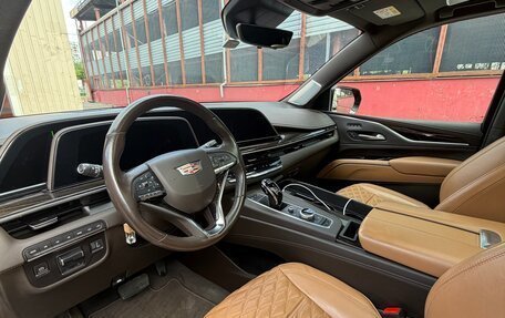 Cadillac Escalade V, 2022 год, 10 750 000 рублей, 8 фотография