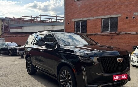 Cadillac Escalade V, 2022 год, 10 750 000 рублей, 3 фотография