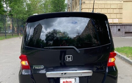 Honda Freed I, 2009 год, 900 000 рублей, 3 фотография