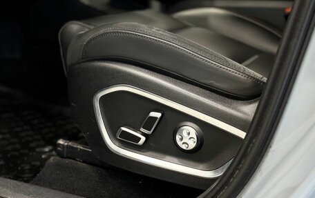 Geely Tugella FY11, 2021 год, 2 499 000 рублей, 21 фотография