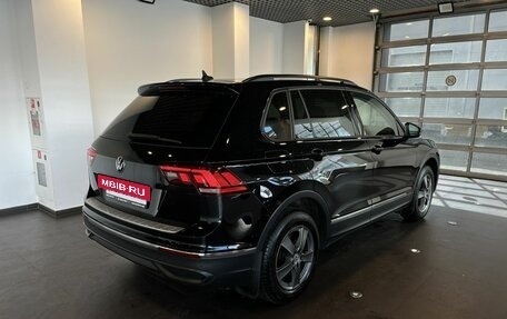 Volkswagen Tiguan II, 2021 год, 2 550 000 рублей, 3 фотография