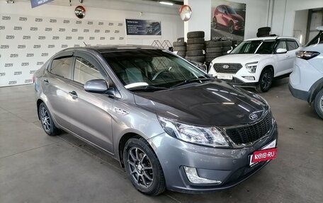 KIA Rio III рестайлинг, 2013 год, 799 000 рублей, 2 фотография