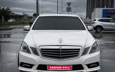 Mercedes-Benz E-Класс, 2010 год, 1 550 000 рублей, 1 фотография
