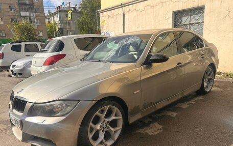 BMW 3 серия, 2007 год, 800 000 рублей, 3 фотография