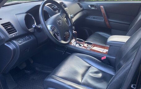 Toyota Highlander III, 2011 год, 2 100 000 рублей, 6 фотография