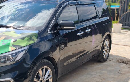 KIA Carnival III, 2019 год, 3 050 000 рублей, 6 фотография