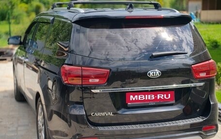 KIA Carnival III, 2019 год, 3 050 000 рублей, 7 фотография