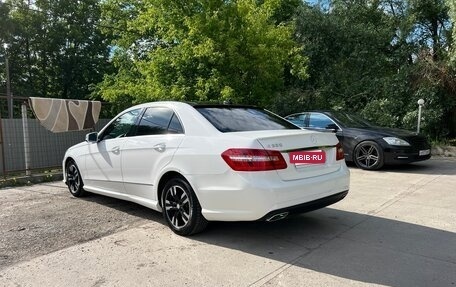 Mercedes-Benz E-Класс, 2012 год, 1 900 000 рублей, 3 фотография