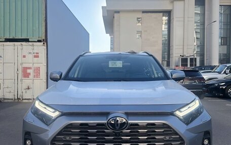Toyota RAV4, 2025 год, 5 250 000 рублей, 3 фотография