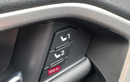 Toyota RAV4, 2025 год, 5 250 000 рублей, 16 фотография