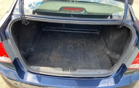 Chevrolet Cruze II, 2010 год, 750 000 рублей, 6 фотография