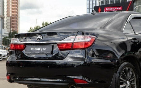 Toyota Camry, 2017 год, 2 088 000 рублей, 19 фотография