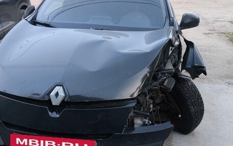 Renault Megane III, 2011 год, 230 000 рублей, 2 фотография