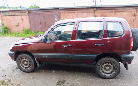 Chevrolet Niva I рестайлинг, 2004 год, 220 000 рублей, 1 фотография